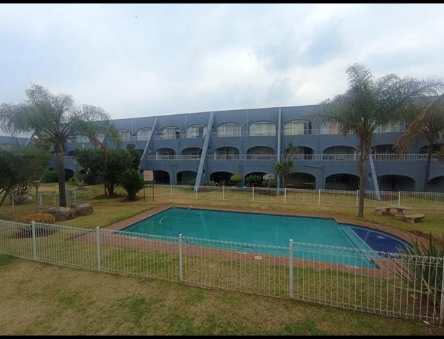 2 BEDROOM APARTMENT FOR SALE IN FLORIDA